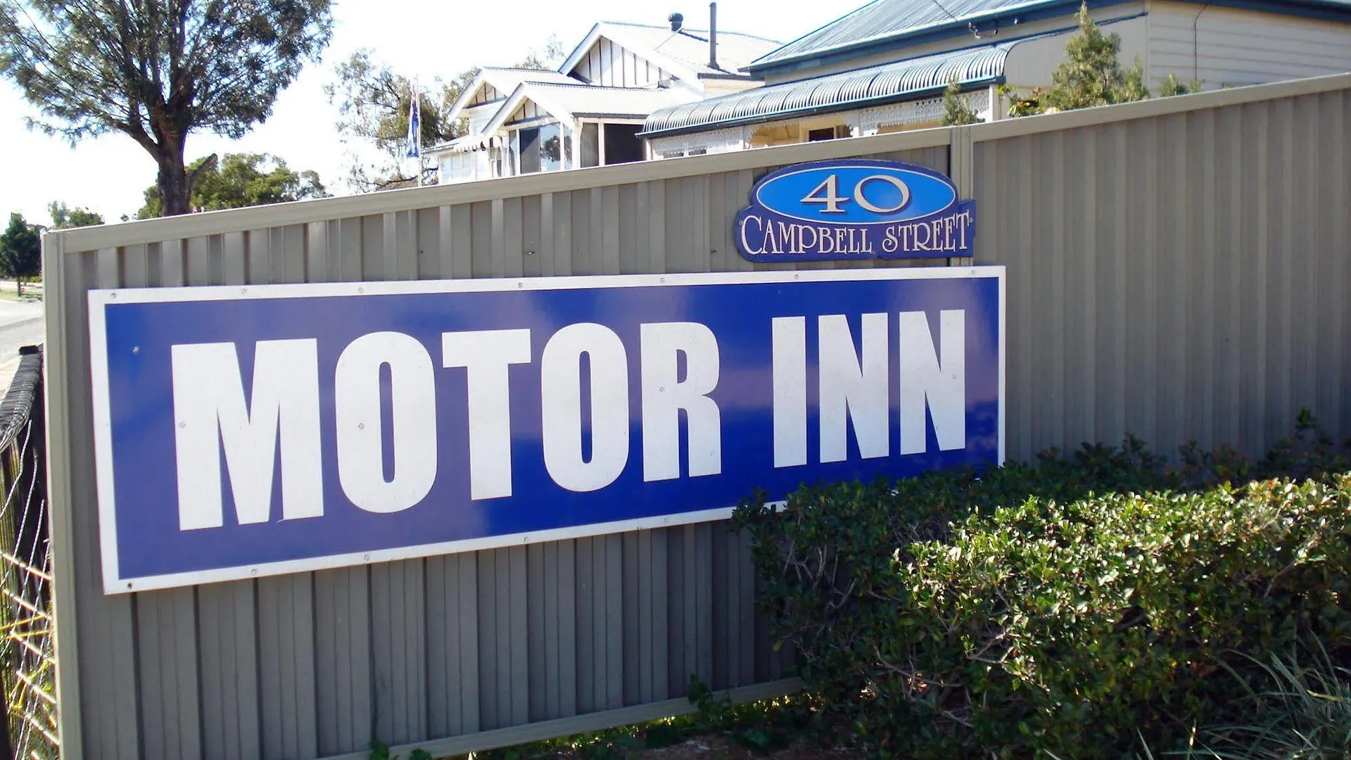 Oakey Motor Inn 4*,